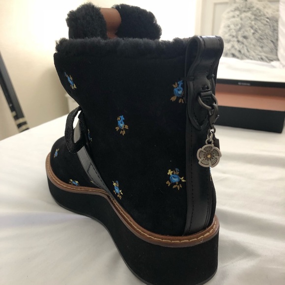 Coach urban black embroidered hiker boots - Picture 3 of 6